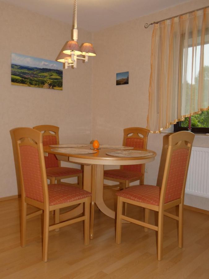 Ferienwohnung Neumann เกอร์สเฟลด์ ภายนอก รูปภาพ